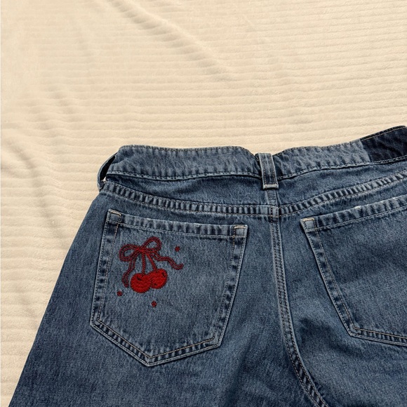 Hollister Women's Flare Jeans in Classic Blue - Picture 3 of 5